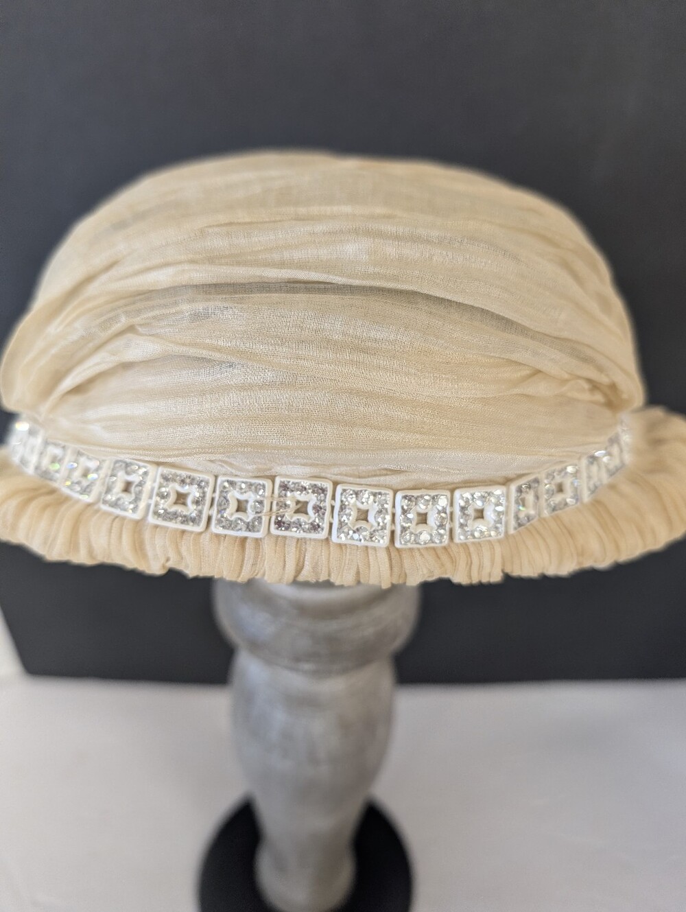 Vintage Hat Cream Rhinestone Art Deco Bed Cap By John Frederic - Picture 4 of 10